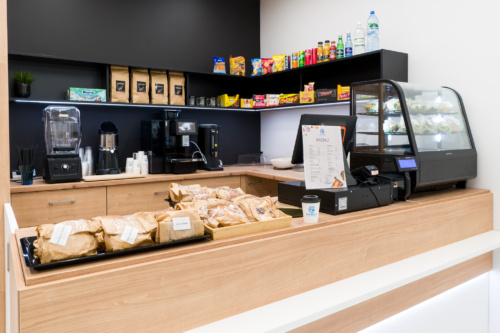 Medical store and CMG Cafe in the Gizińscy Medical Center